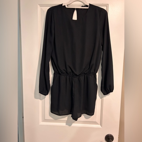 Romper great condition size small - Picture 1 of 3